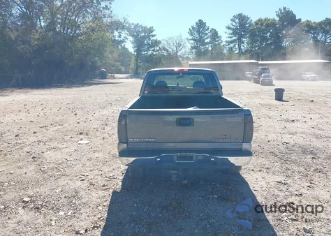 1999 Chevrolet Silverado 1500 Ls z USA, uszkodzony, nr VIN 2GCEC19T8X1200512